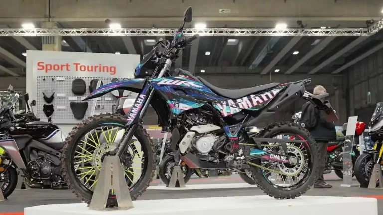 Yamaha WR125R Left Side